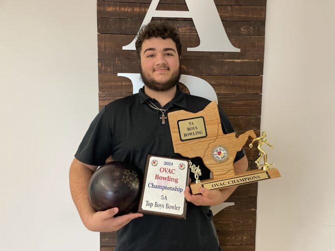 WPHS Bowler Earns OVAC Title Using Late Teammate’s Ball